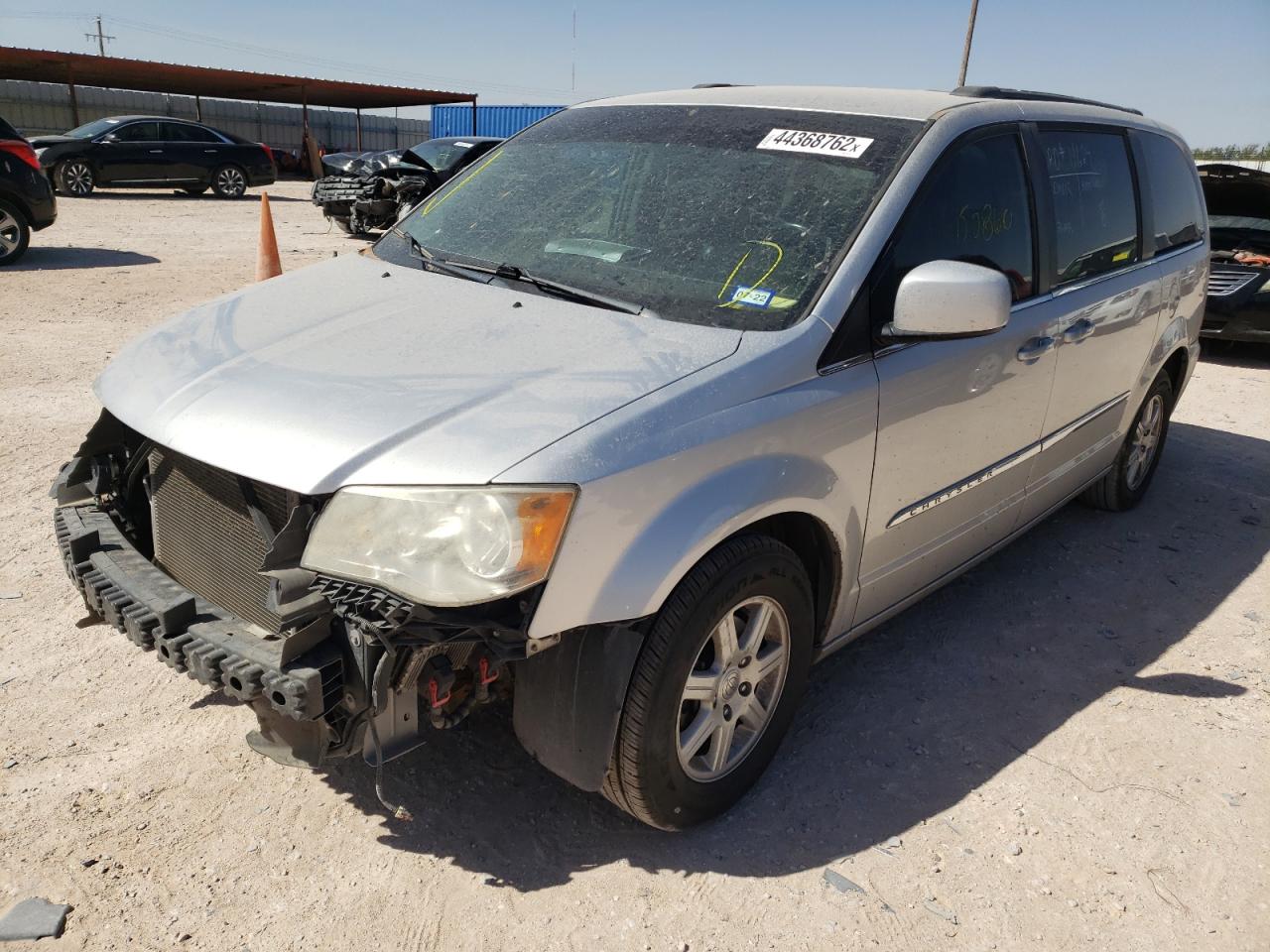 Photo 2 from auction – 2012 CHRYSLER TOWN & COU with VIN 2C4RC1BGXCR423709