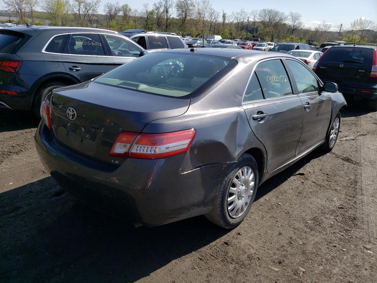Photo 4 from auction – 2010 TOYOTA CAMRY with VIN 4T1BF3EKXAU033547