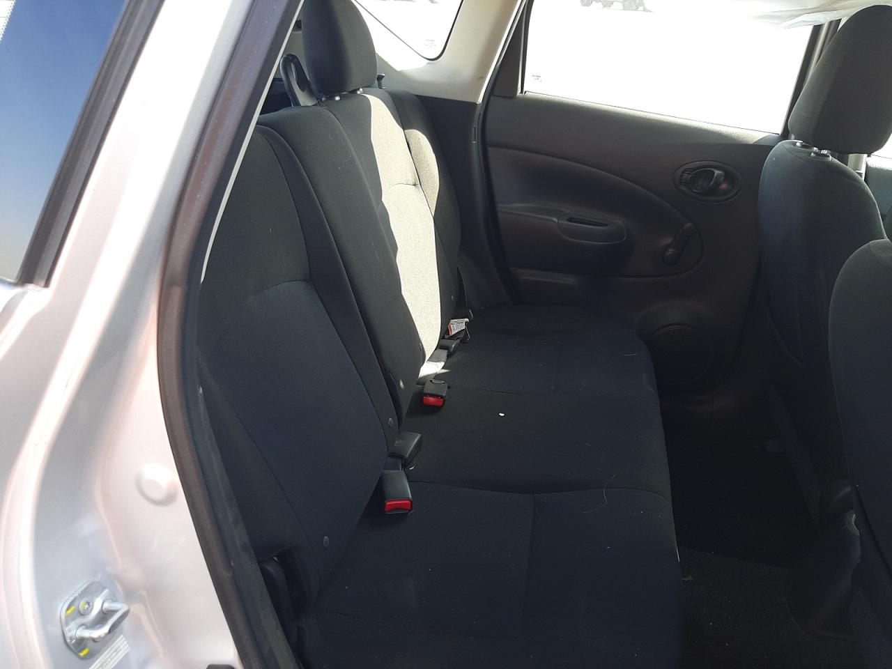 Photo 6 from auction – 2014 NISSAN VERSA NOTE with VIN 3N1CE2CP7EL427563