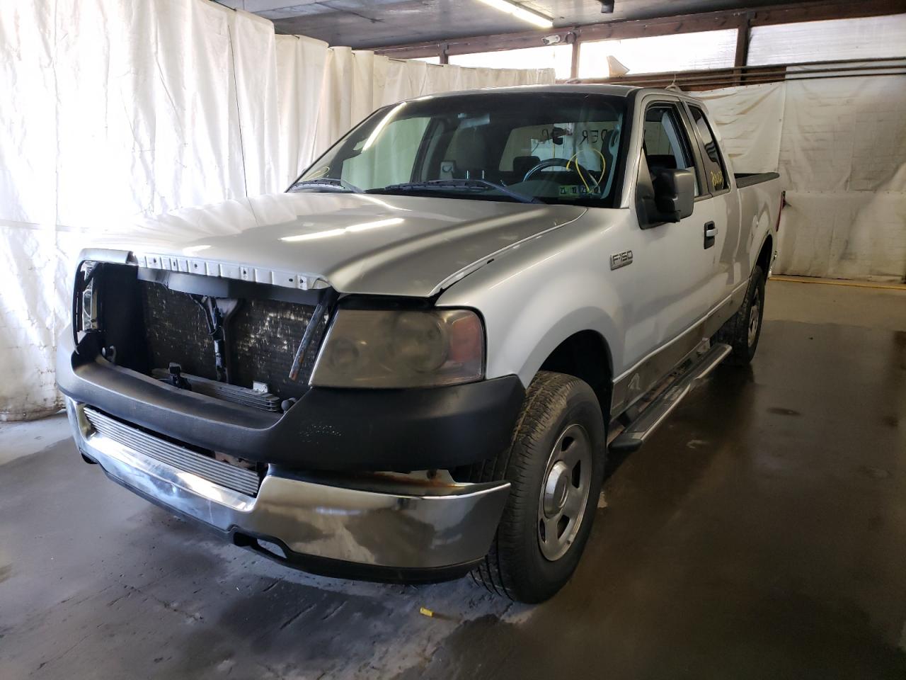 Photo 2 from auction – 2005 FORD F150 with VIN 1FTPX14595NB77582