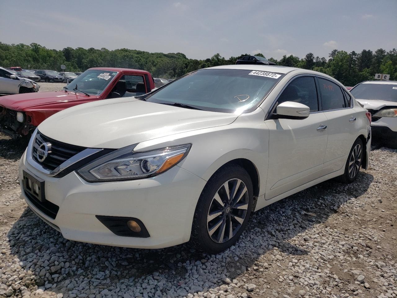 Photo 2 from auction – 2017 NISSAN ALTIMA 2.5 with VIN 1N4AL3APXHC164641