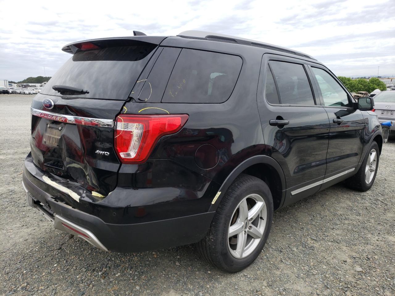 Photo 4 from auction – 2017 FORD EXPLORER X with VIN 1FM5K8D83HGC32993
