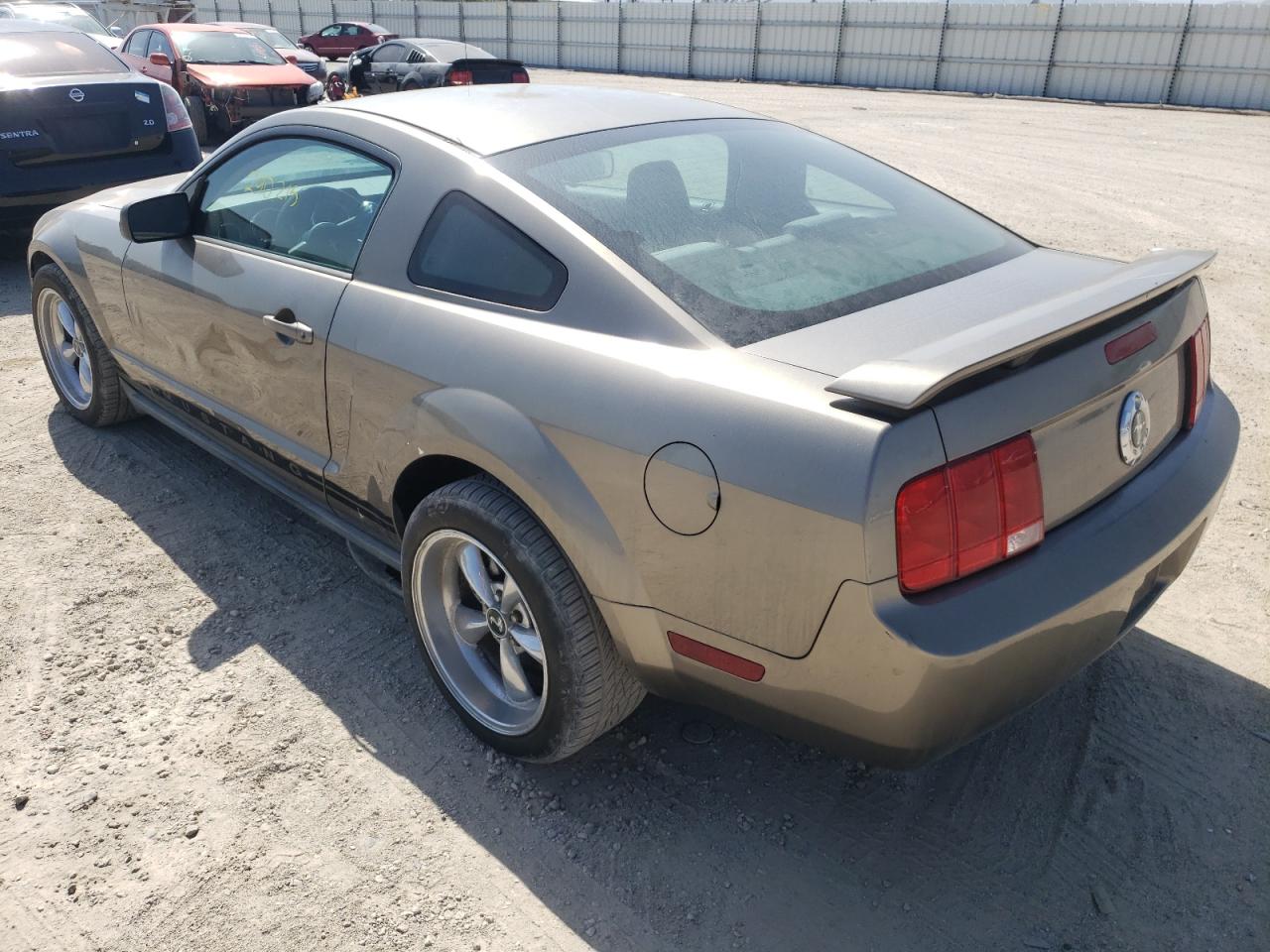 Photo 3 from auction – 2005 FORD MUSTANG with VIN 1ZVFT80N755130294