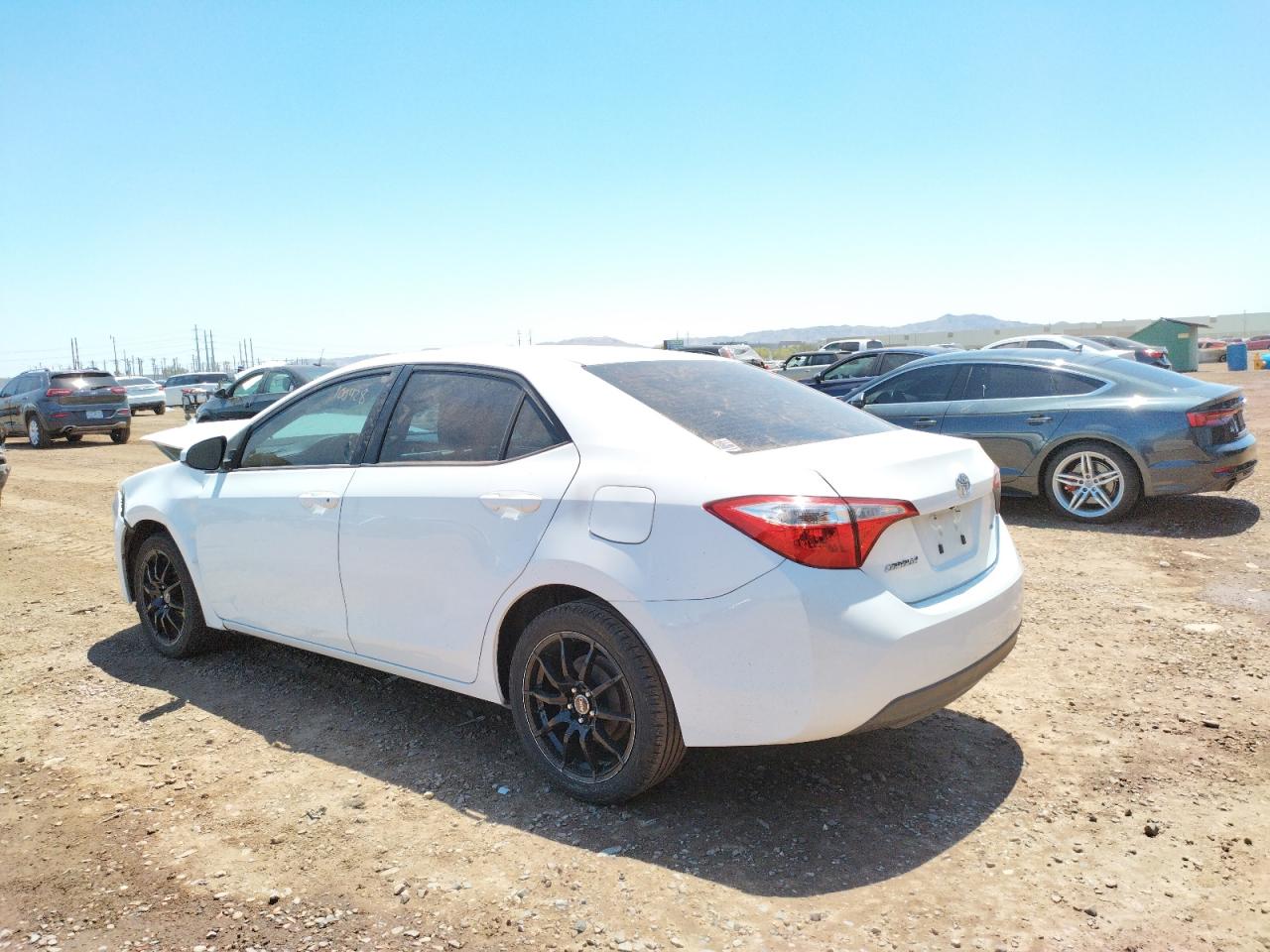 Photo 3 from auction – 2015 TOYOTA COROLLA L with VIN 5YFBURHE1FP244983