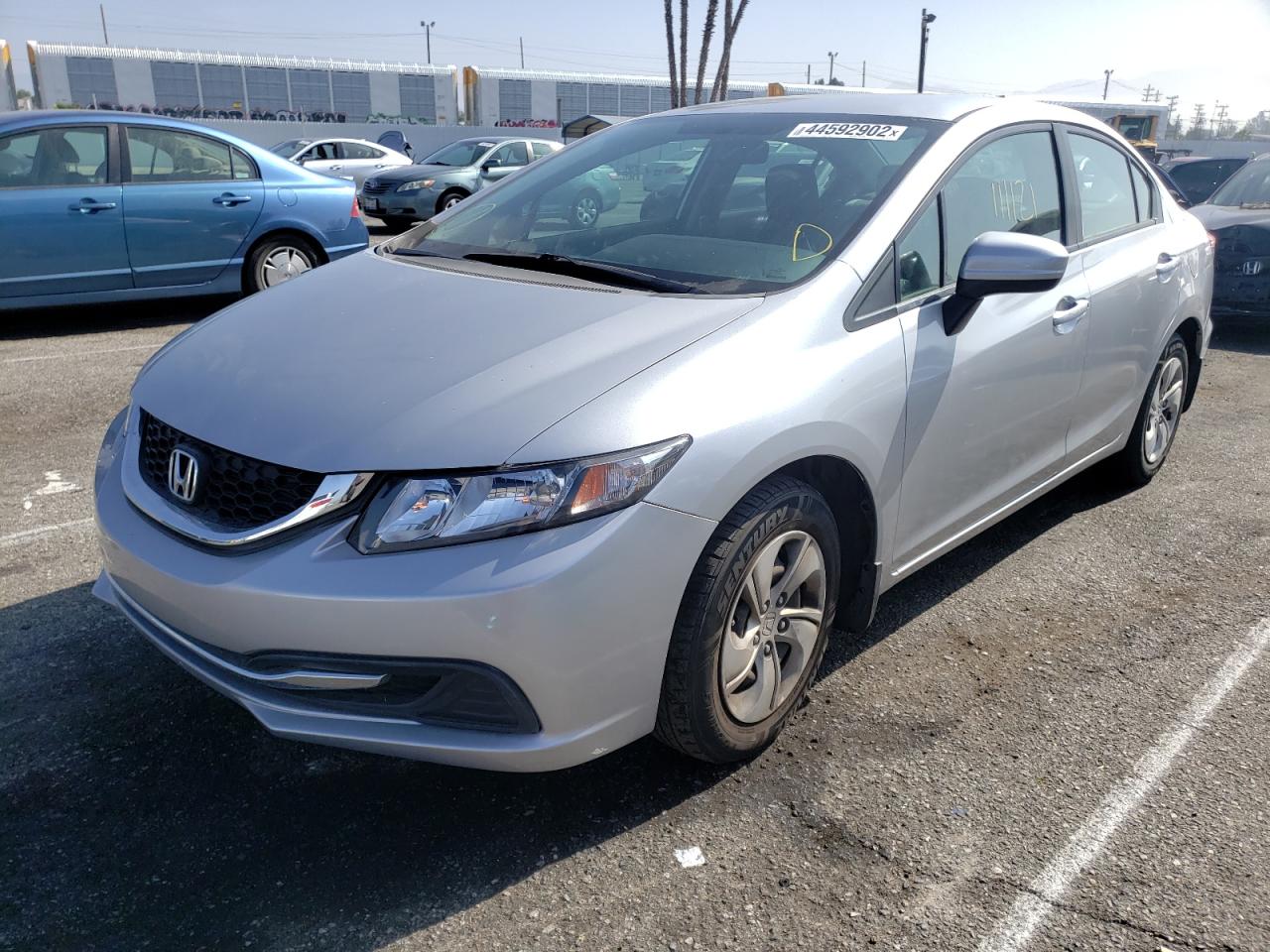 Photo 2 from auction – 2014 HONDA CIVIC LX with VIN 19XFB2F57EE236775