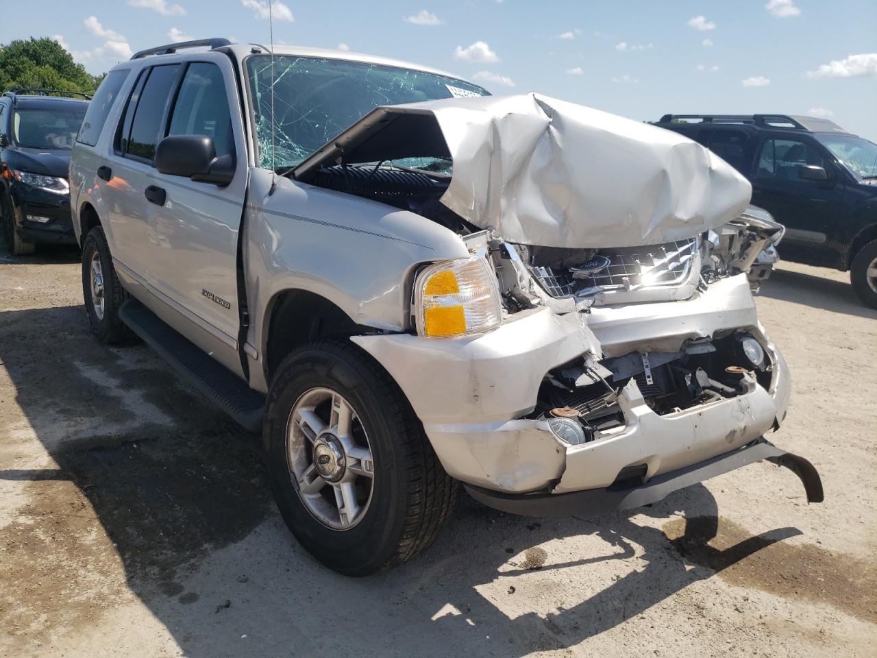 Фото 1 с аукциона – 2004 FORD EXPLORER X с VIN 1FMZU73K14ZA77068