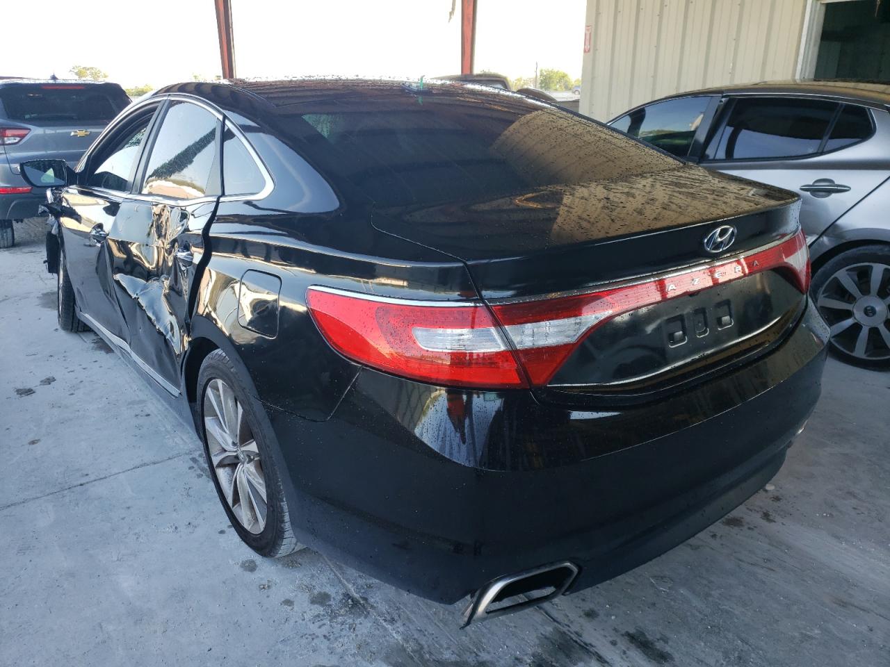 Photo 3 from auction – 2015 HYUNDAI AZERA with VIN KMHFG4JG4FA495083