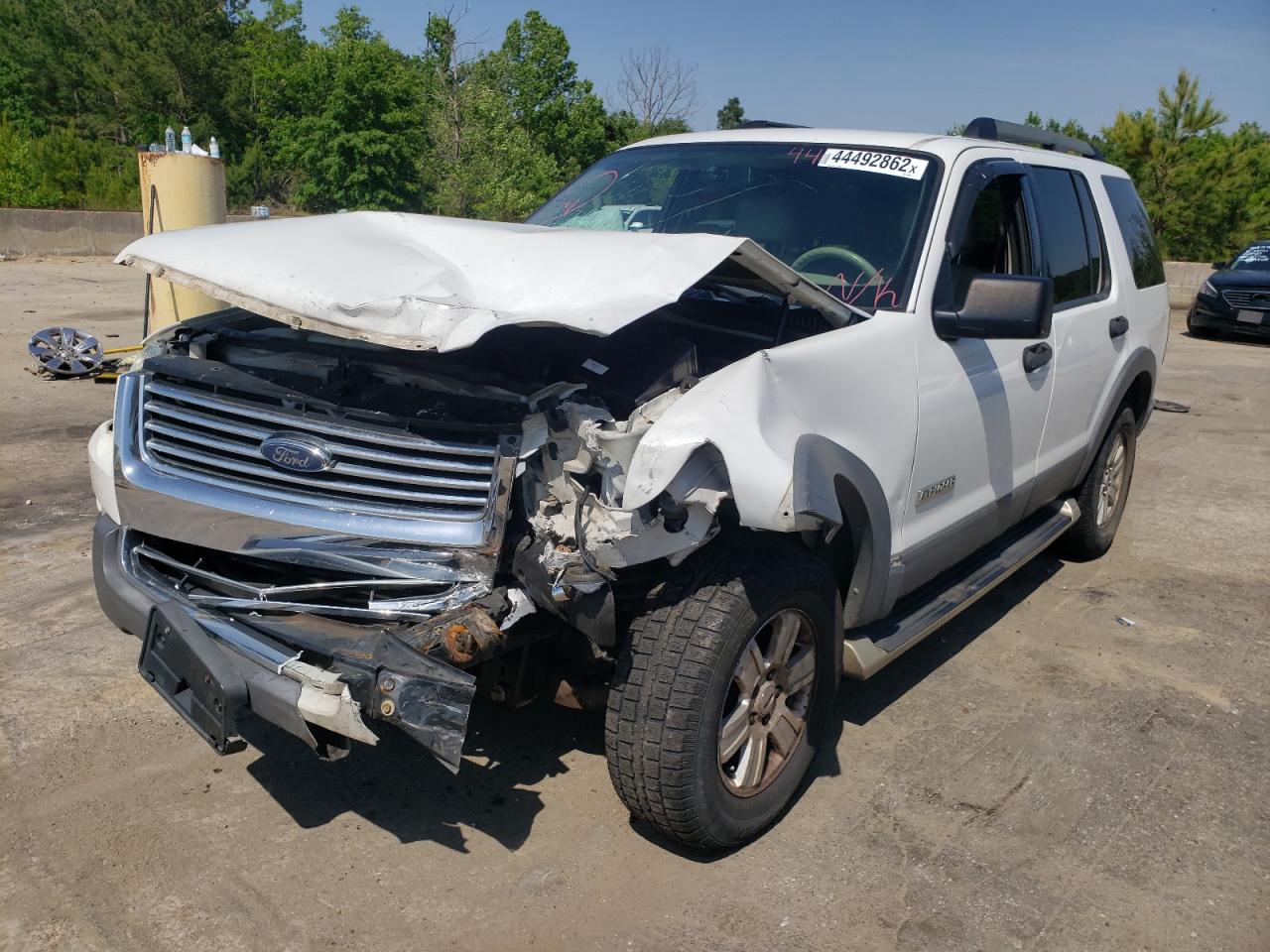 Photo 2 from auction – 2006 FORD EXPLORER X with VIN 1FMEU73E46UA50875