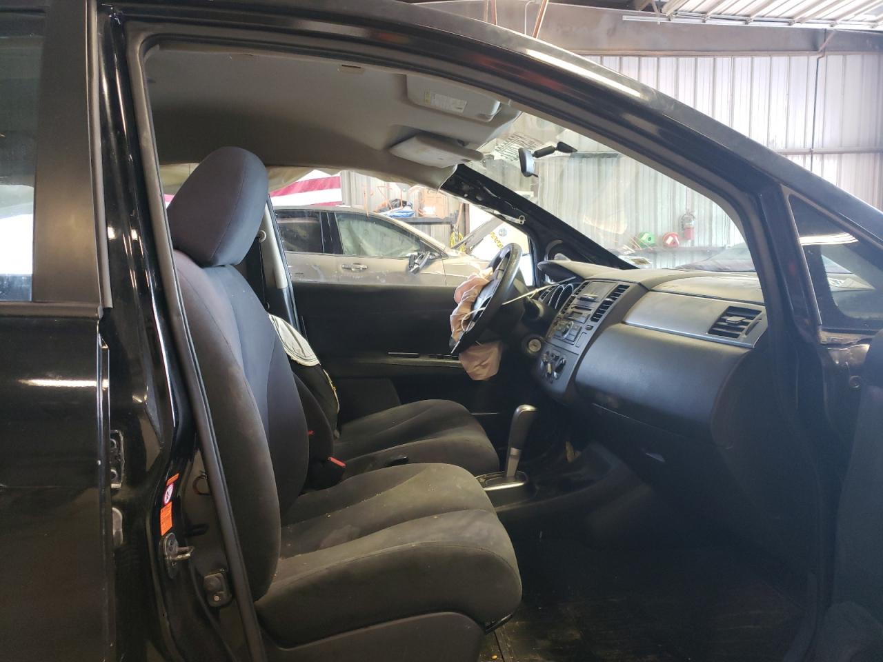 Photo 5 from auction – 2007 NISSAN VERSA S with VIN 3N1BC13EX7L417798