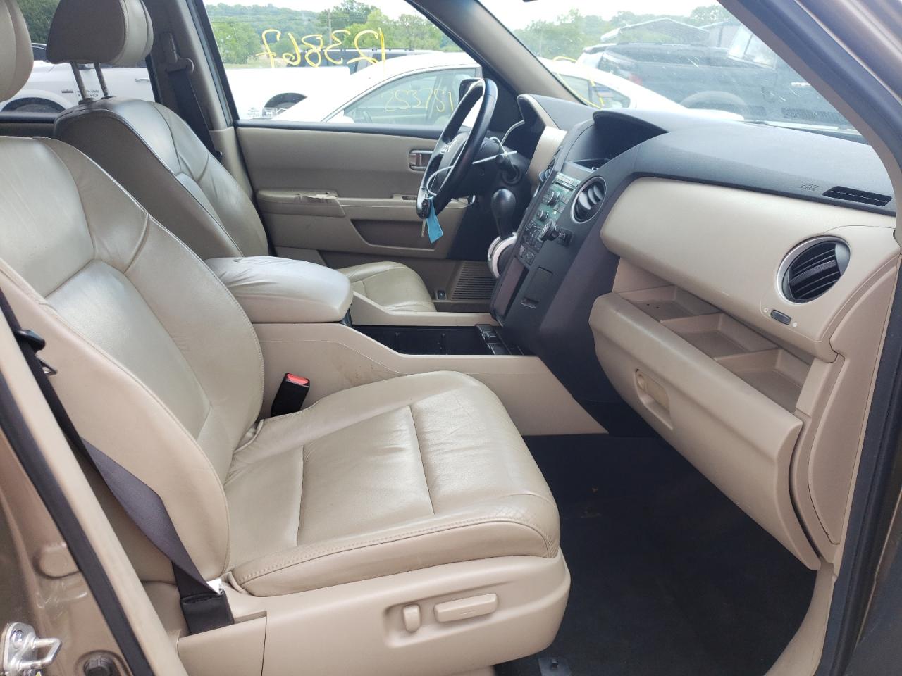 Photo 5 from auction – 2010 HONDA PILOT EXL with VIN 5FNYF4H57AB031421