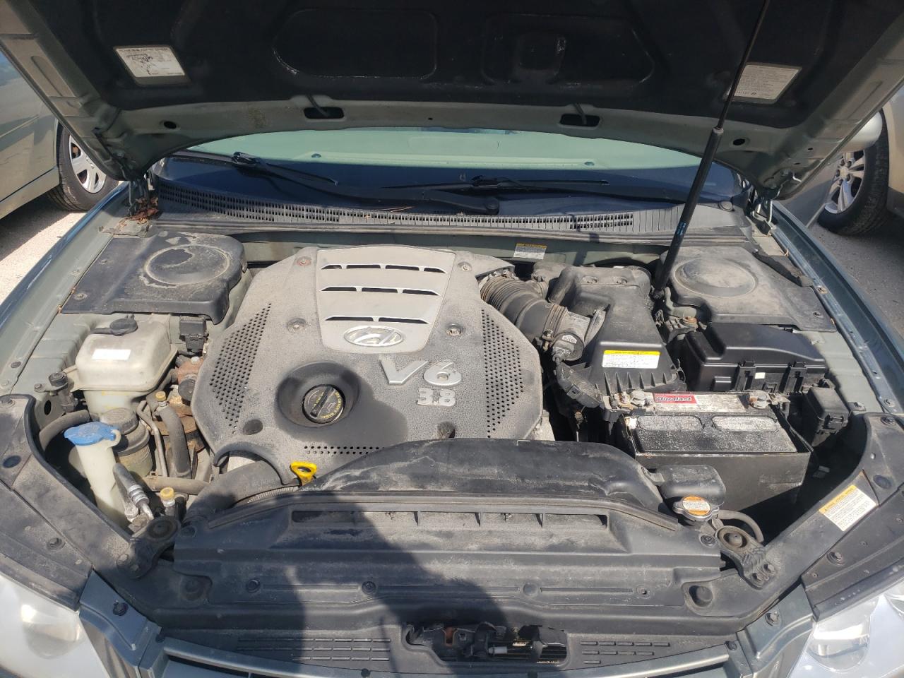 Photo 7 from auction – 2006 HYUNDAI AZERA SE with VIN KMHFC46F96A061284