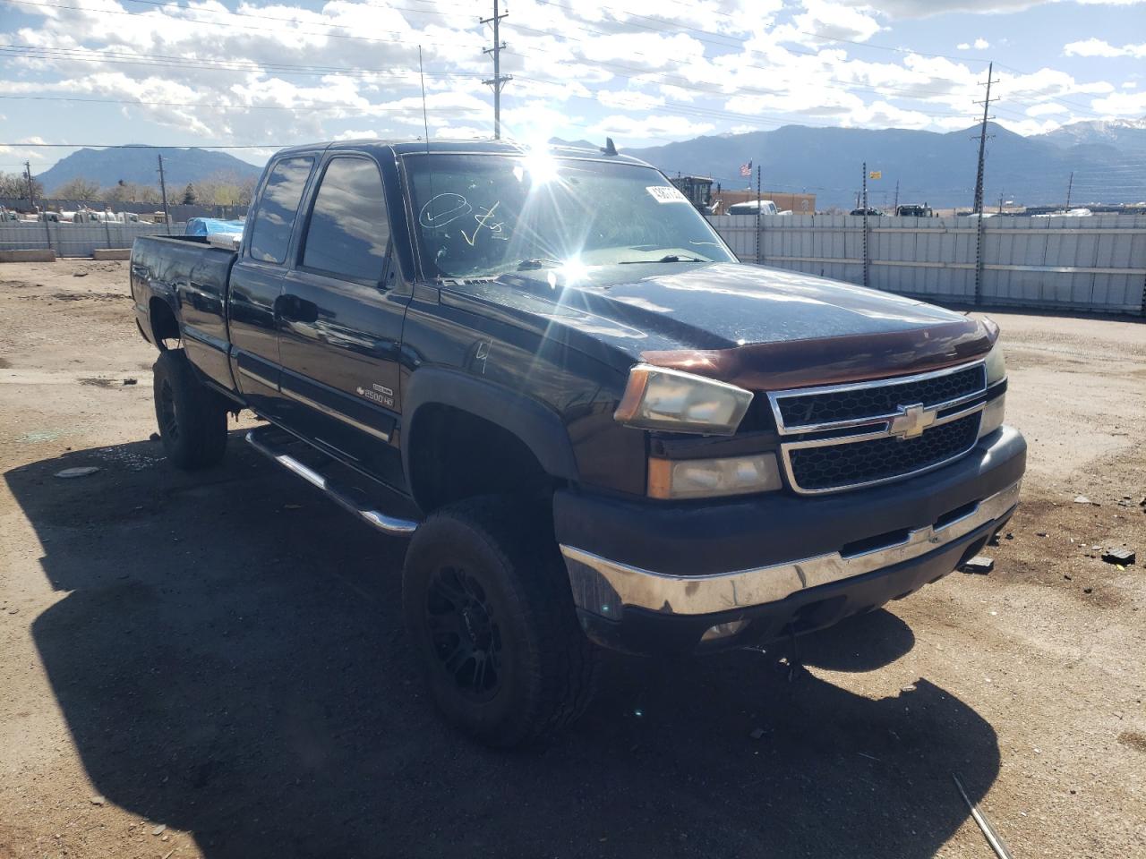 CHEVROLET SILVERADO 2007 with VIN 1GCHK29D87E152815 - Photo from auction