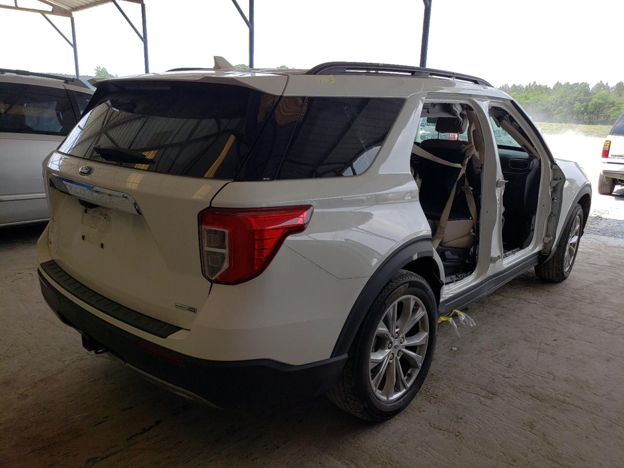 Photo 4 from auction – 2020 FORD EXPLORER X with VIN 1FMSK8DH4LGB18514