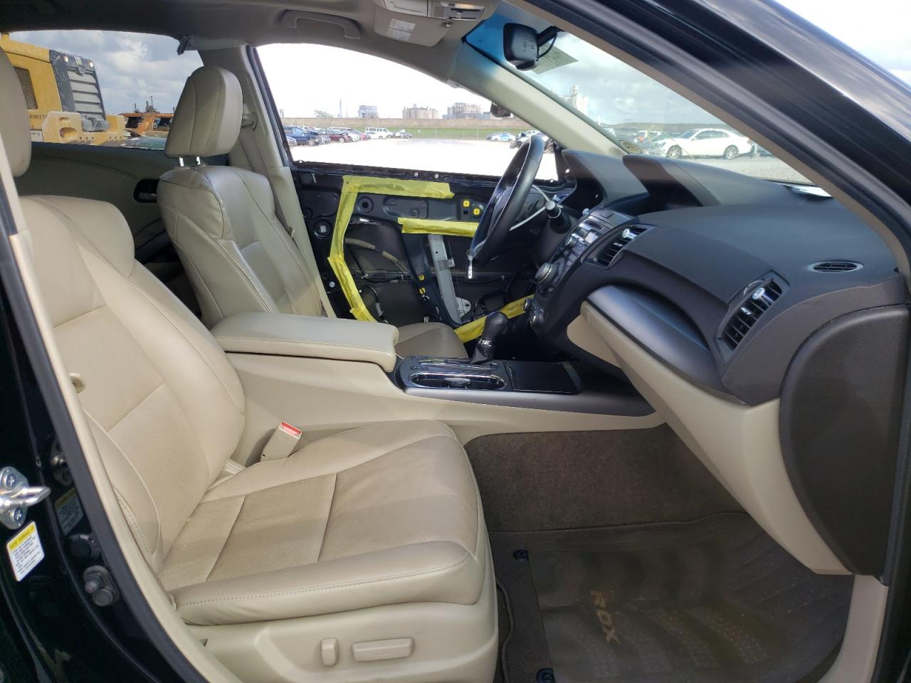 Photo 5 from auction – 2014 ACURA RDX TECHNO with VIN 5J8TB3H55EL002990