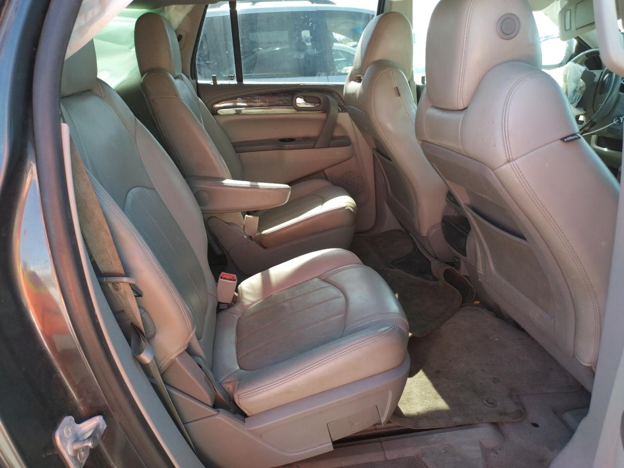 Photo 6 from auction – 2014 BUICK ENCLAVE with VIN 5GAKRBKD8EJ297029