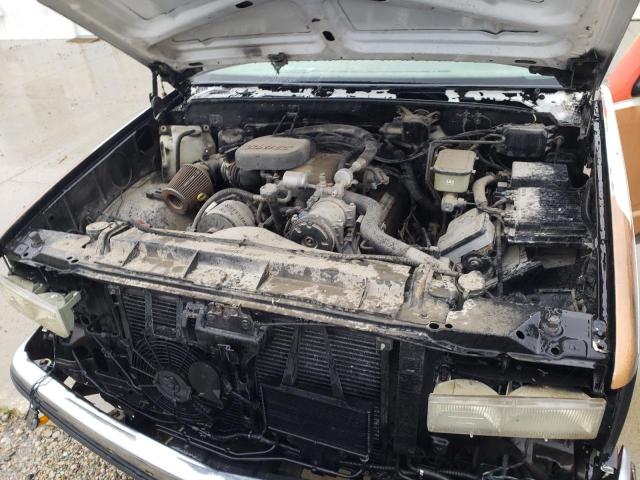 Photo 7 from auction – 2000 CHEVROLET GMT-400 C3 with VIN 1GCHC33J2YF417824