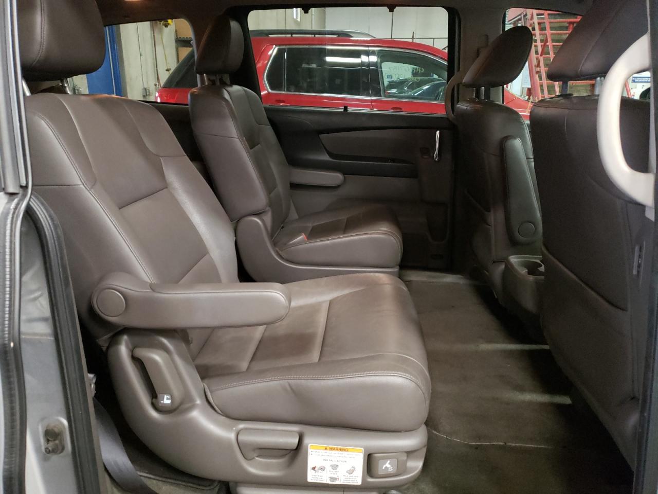 Photo 6 from auction – 2014 HONDA ODYSSEY EX with VIN 5FNRL5H68EB042154