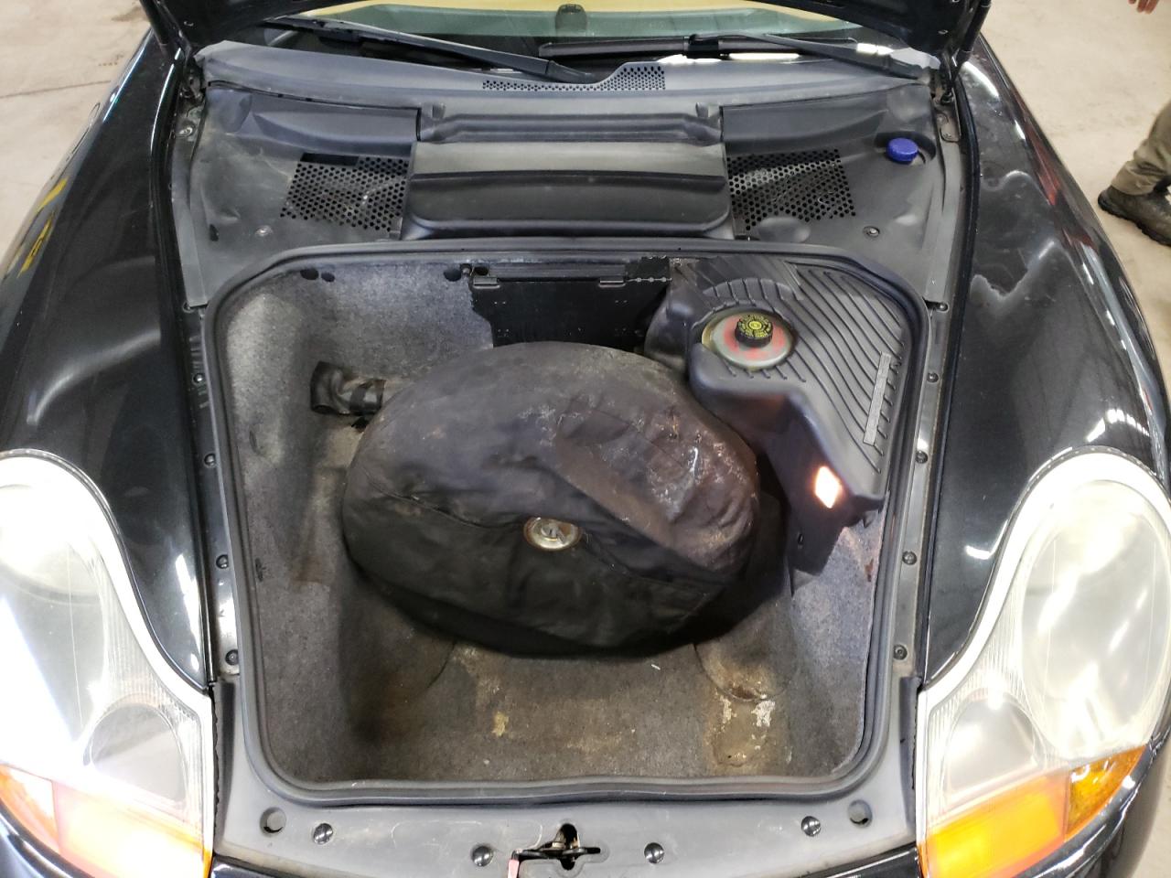 Photo 9 from auction – 1999 PORSCHE BOXSTER with VIN WP0CA2980XU623474