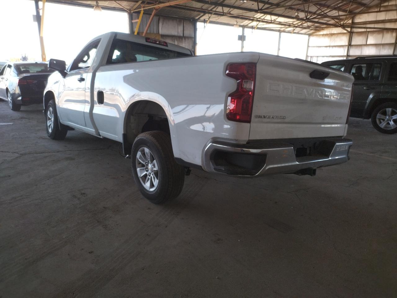Photo 3 from auction – 2021 CHEVROLET SILVERADO with VIN 3GCNWAEF1MG359771