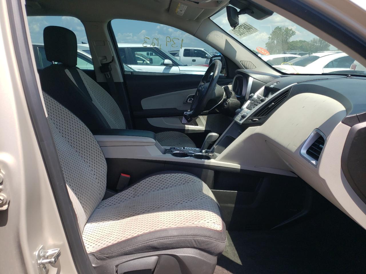 Photo 5 from auction – 2012 CHEVROLET EQUINOX LS with VIN 2GNALBEK1C6235799