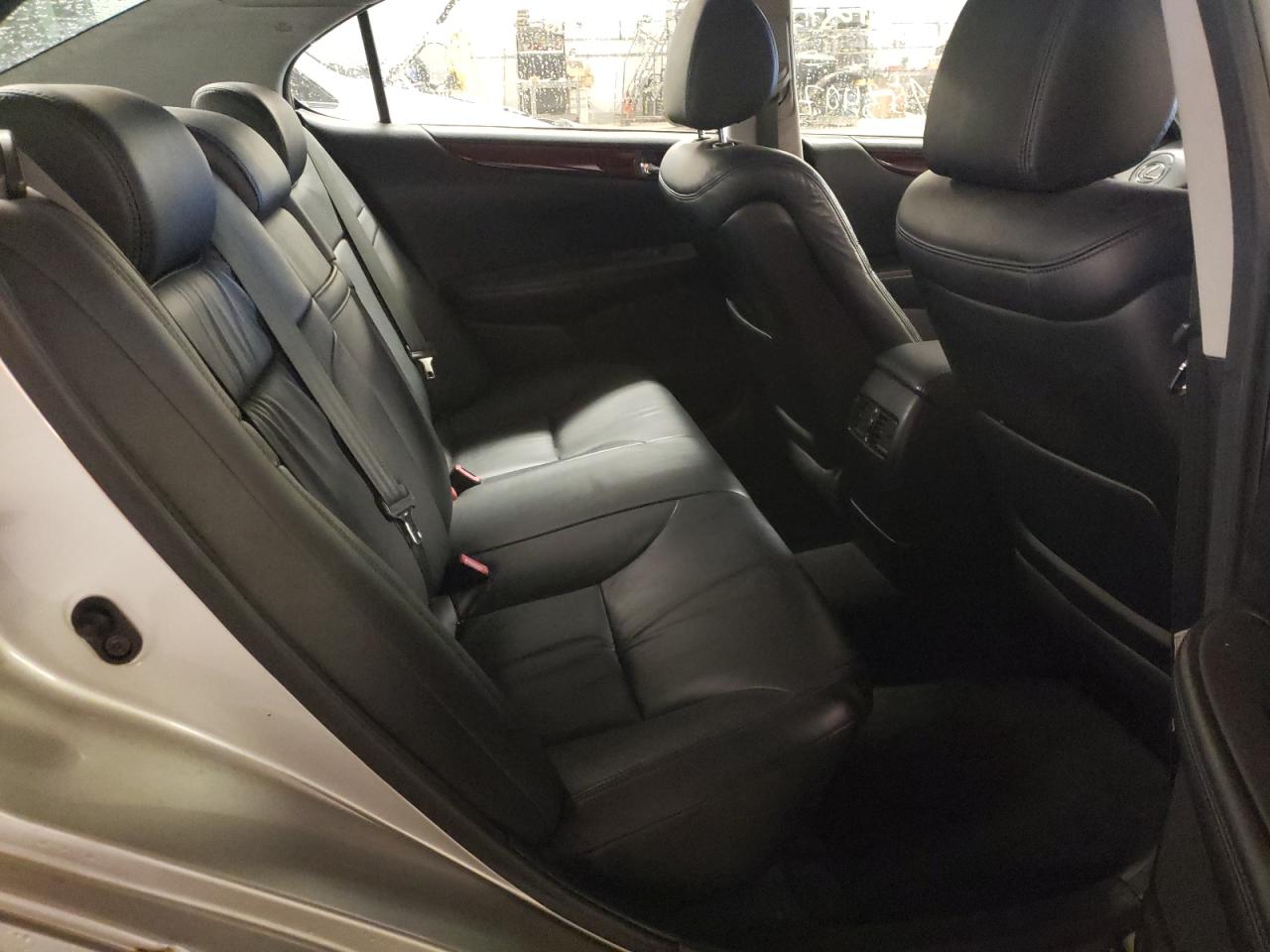 Photo 6 from auction – 2004 LEXUS ES 330 with VIN JTHBA30G740023266