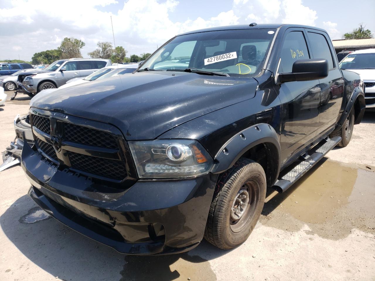 Photo 2 from auction – 2014 RAM 1500 ST with VIN 3C6RR6KT5EG201460