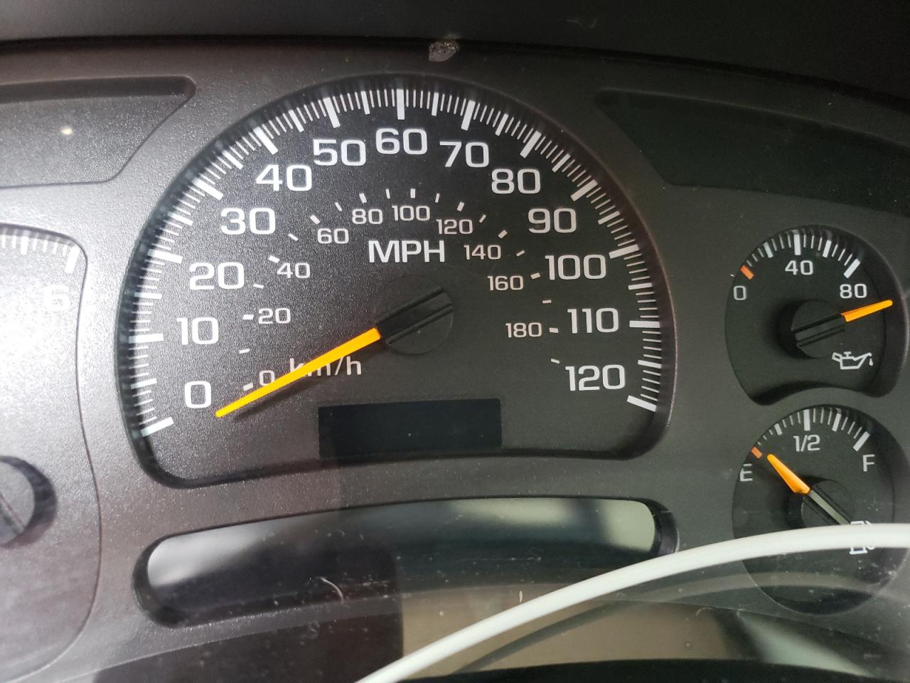 Photo 8 from auction – 2003 CHEVROLET SILVERADO with VIN 2GCEK19T631142543