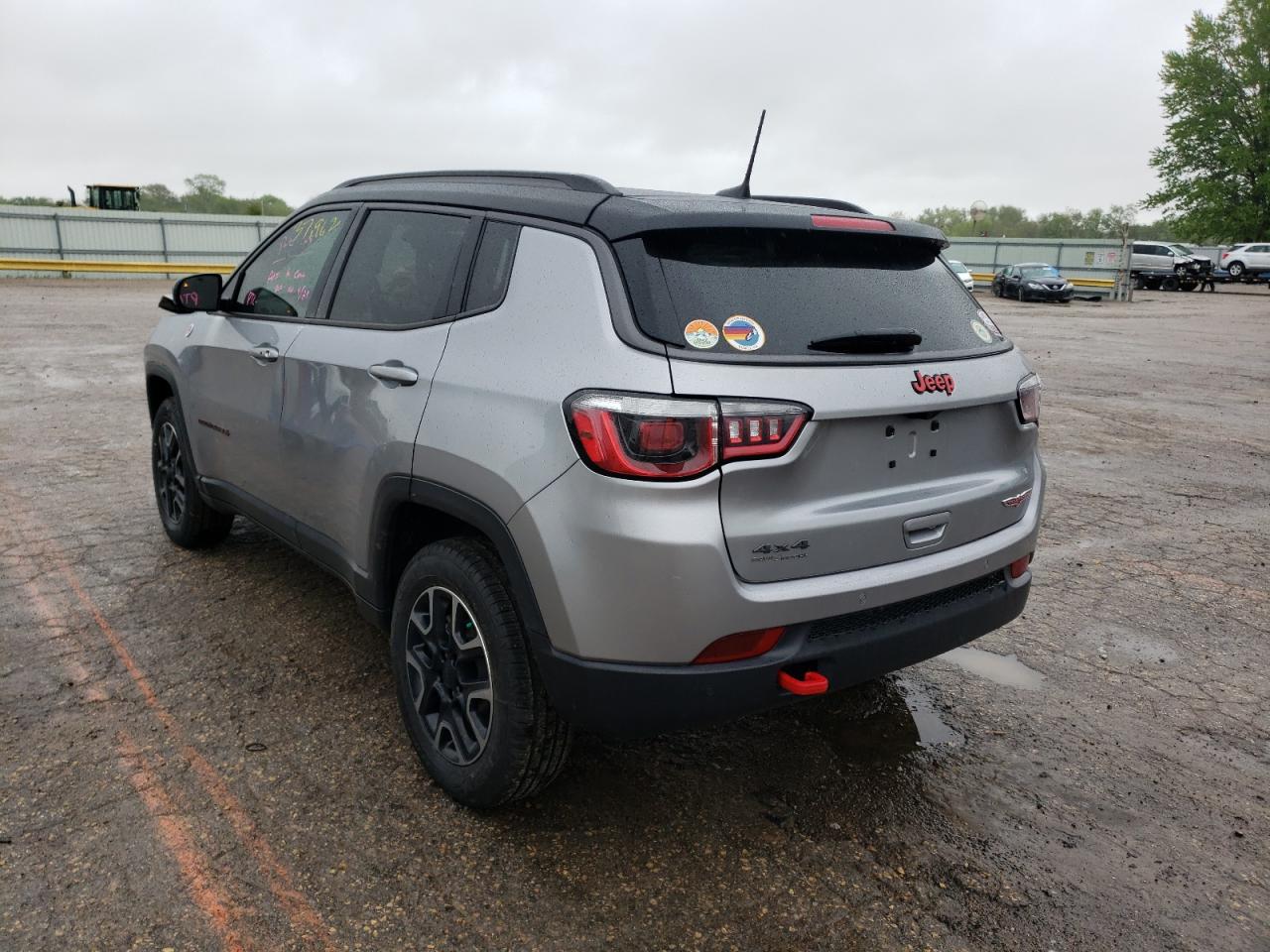Photo 3 from auction – 2019 JEEP COMPASS TR with VIN 3C4NJDDB0KT619385