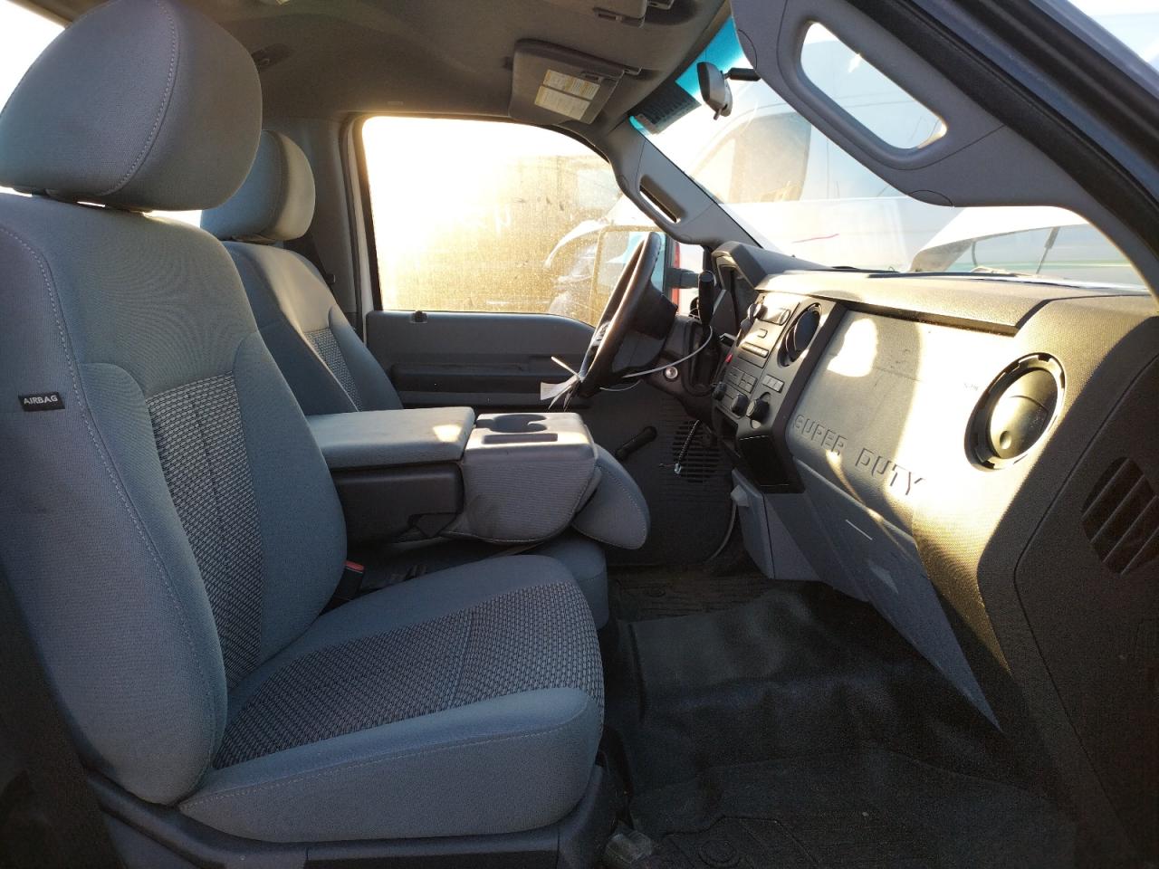 Photo 5 from auction – 2015 FORD F250 SUPER with VIN 1FTBF2A6XFEA04154