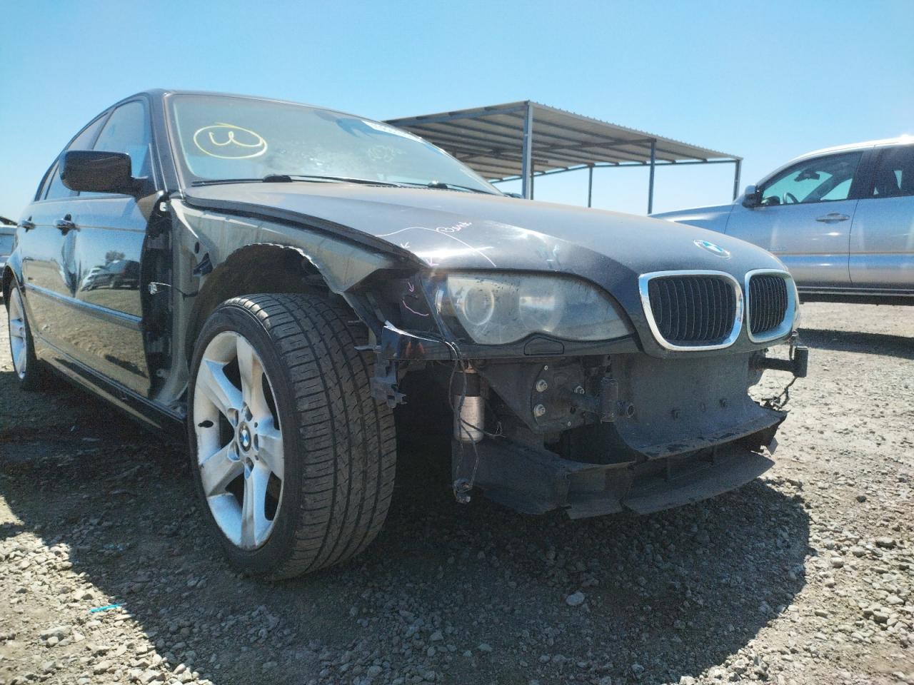 Photo 9 from auction – 2004 BMW 325 IS SUL with VIN WBAAZ33464KP82841