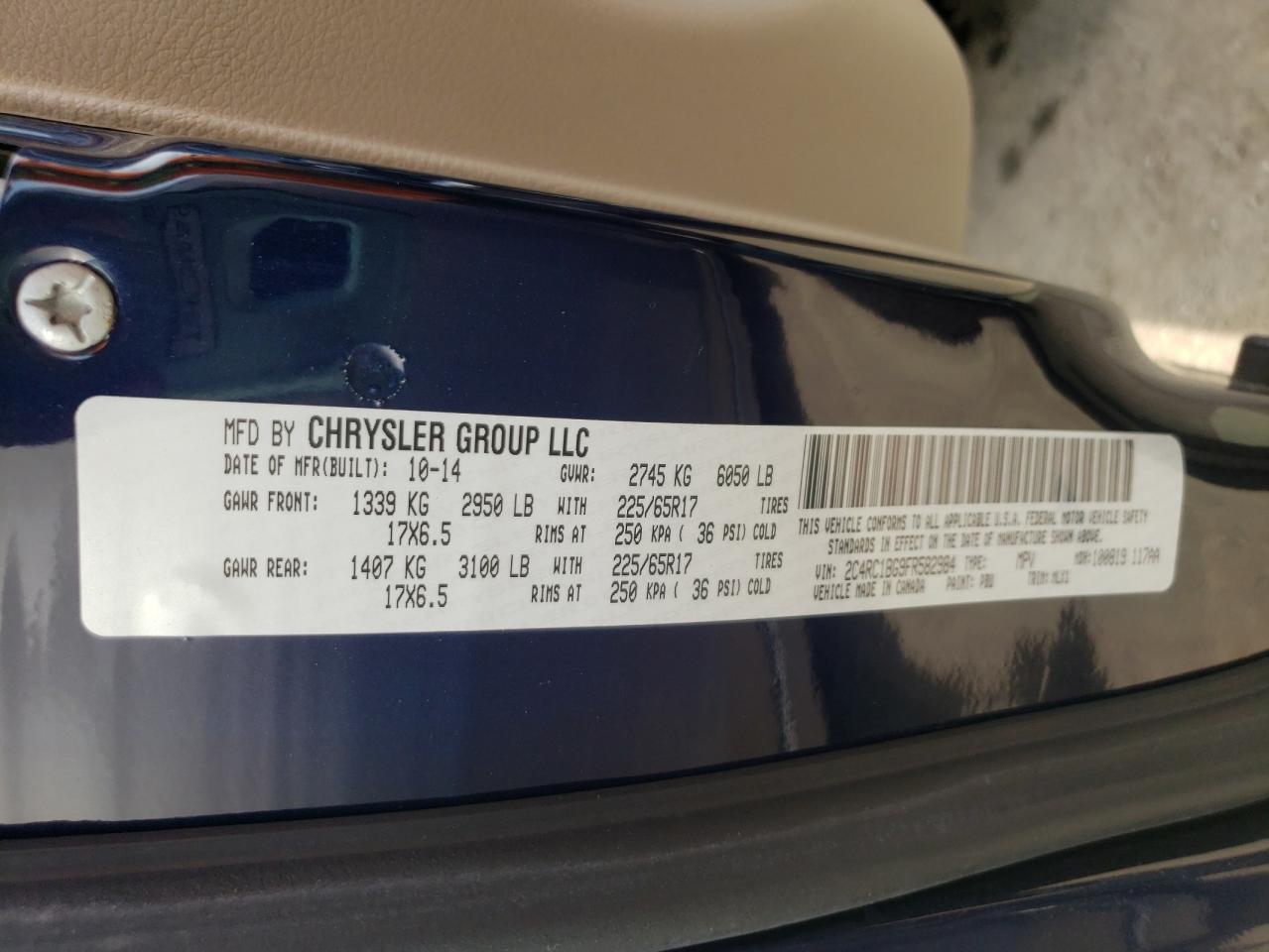Photo 10 from auction – 2015 CHRYSLER TOWN & COU with VIN 2C4RC1BG9FR582984