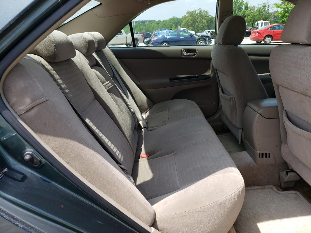 Photo 6 from auction – 2005 TOYOTA CAMRY LE with VIN 4T1BE32K15U406844