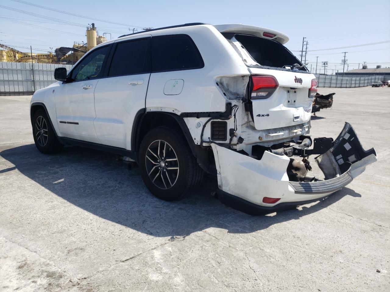 Photo 3 from auction – 2017 JEEP GRAND CHER with VIN 1C4RJFLG5HC695618