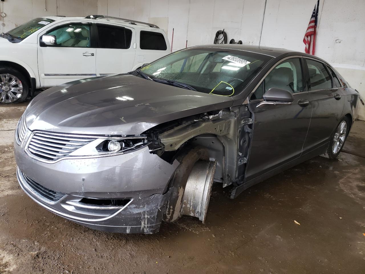 Photo 2 from auction – 2014 LINCOLN MKZ with VIN 3LN6L2G91ER818650