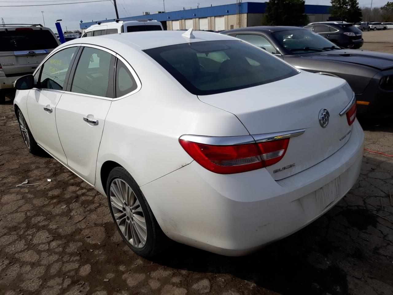 Photo 3 from auction – 2013 BUICK VERANO with VIN 1G4PP5SK8D4174303