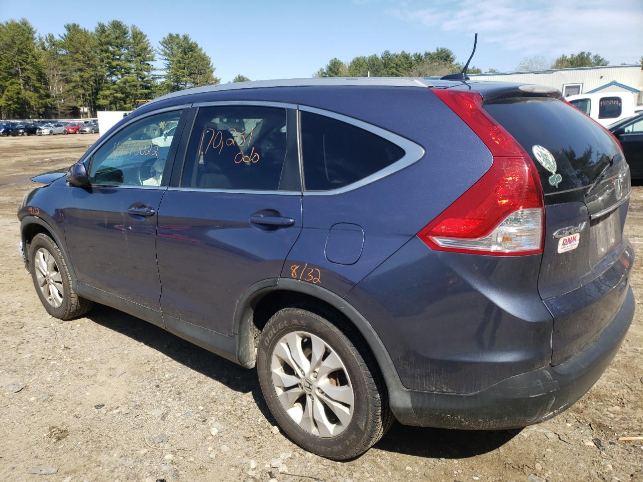 Photo 3 from auction – 2014 HONDA CR-V EXL with VIN 2HKRM4H74EH645233