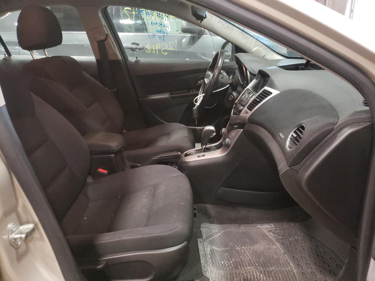 Photo 5 from auction – 2014 CHEVROLET CRUZE LT with VIN 1G1PC5SB4E7295063