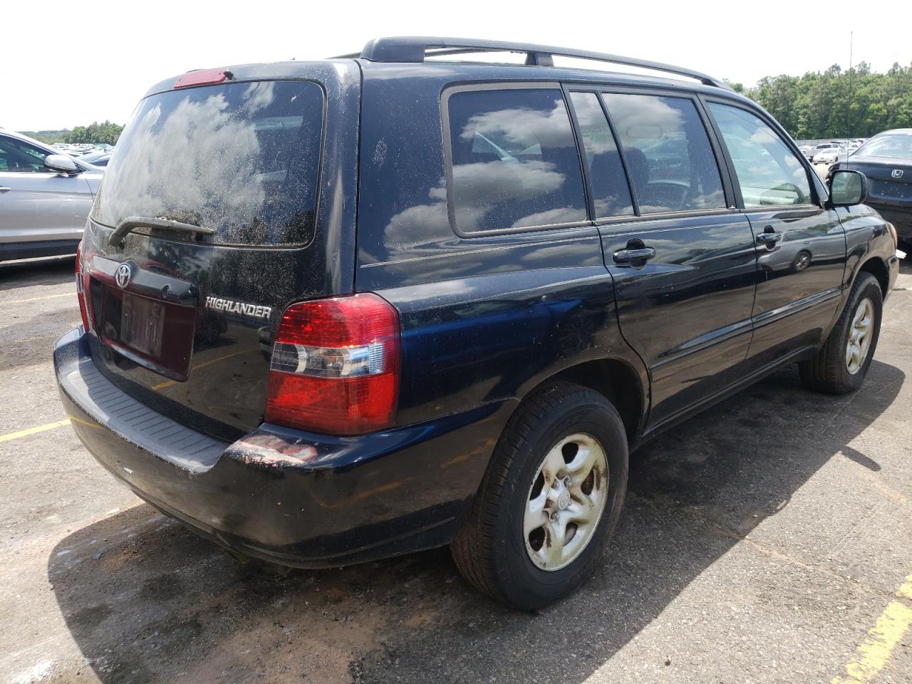 Photo 4 from auction – 2004 TOYOTA HIGHLANDER with VIN JTEGD21A440094780
