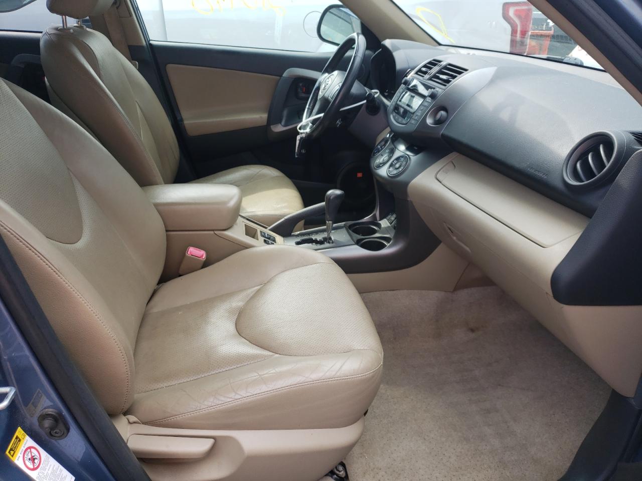 Photo 5 from auction – 2010 TOYOTA RAV4 LIMIT with VIN JTMDF4DV0A5020511
