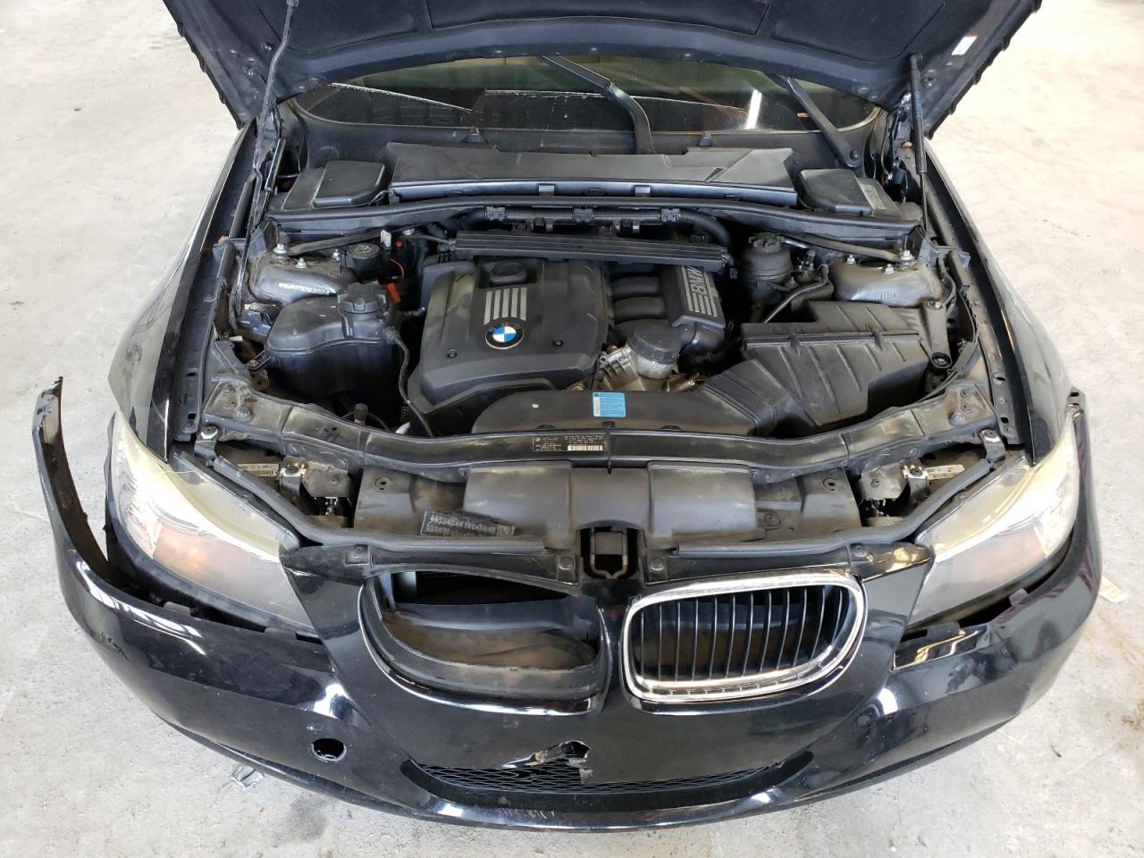 Photo 7 from auction – 2009 BMW 328 I with VIN WBAPH77529NL82868