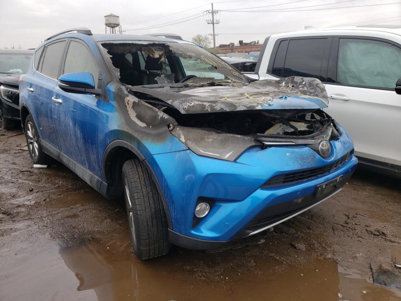 TOYOTA RAV4 LIMIT 2017 with VIN 2T3DFREV2HW585163 - Photo from auction