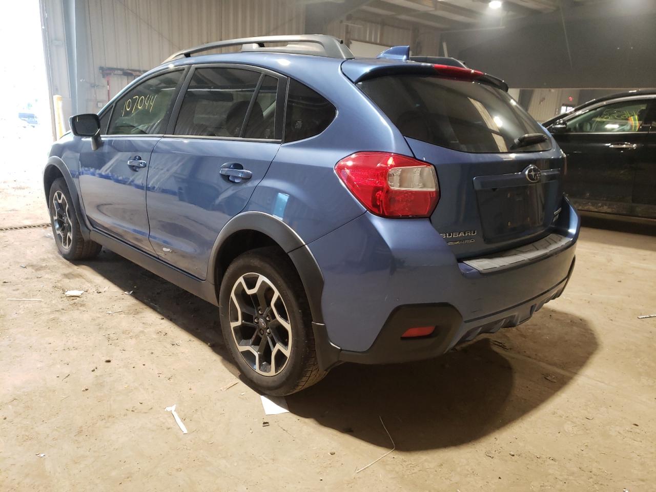 Photo 3 from auction – 2016 SUBARU CROSSTREK with VIN JF2GPADC2G8210892