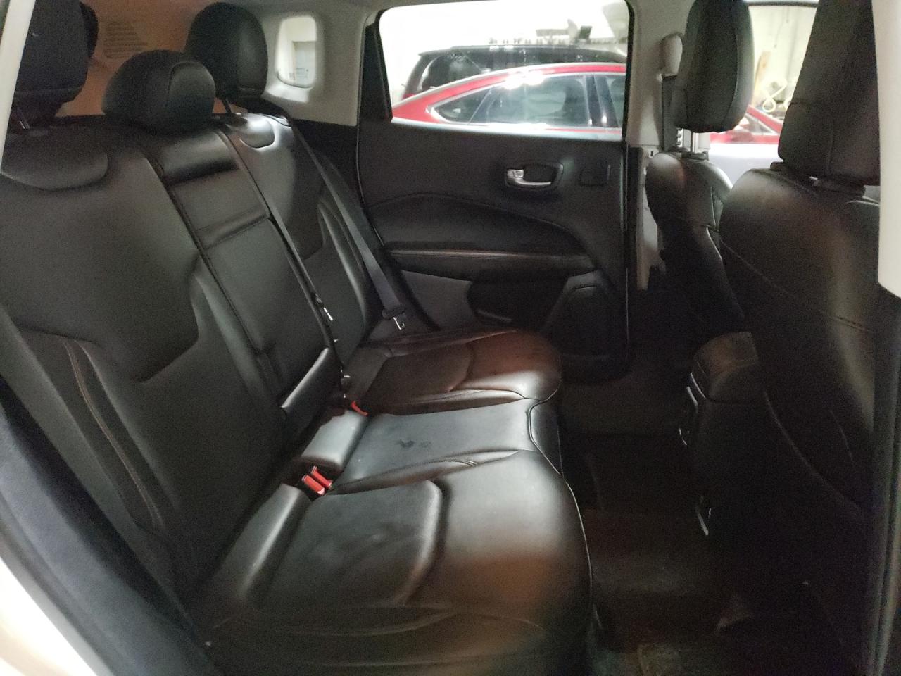 Photo 6 from auction – 2018 JEEP COMPASS LI with VIN 3C4NJDCB5JT261586