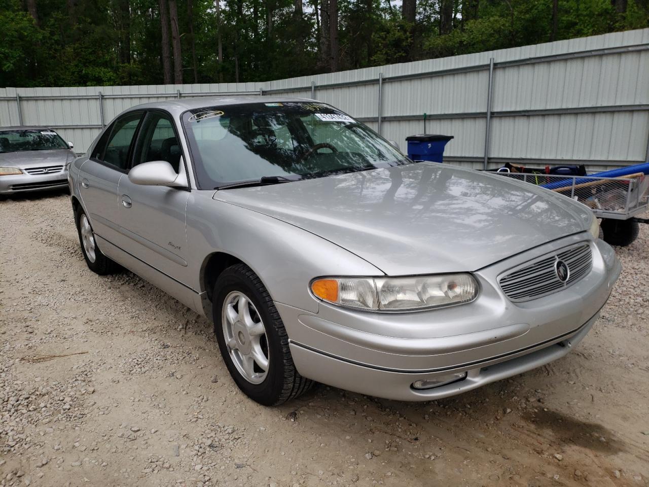 BUICK REGAL LS 2001 with VIN 2G4WB55K711275233 - Photo from auction