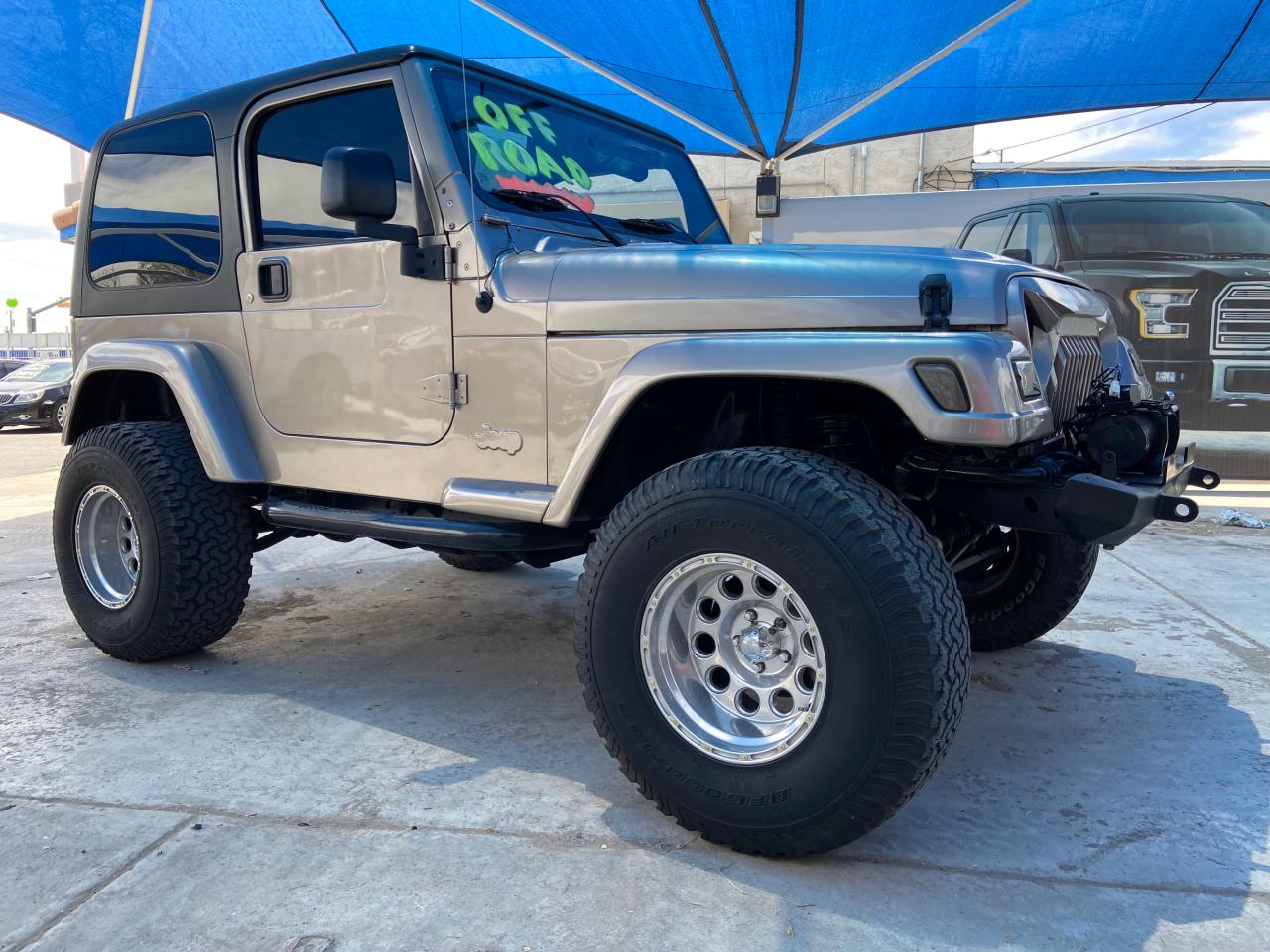 JEEP WRANGLER / 2003 with VIN 1J4FA59S13P321401 - Photo from auction