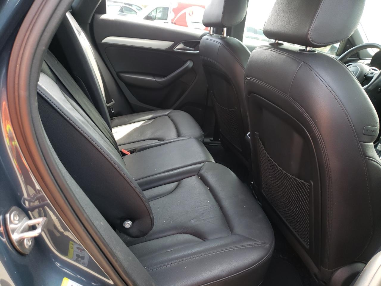 Photo 6 from auction – 2018 AUDI Q3 PREMIUM with VIN WA1JCCFS0JR016387