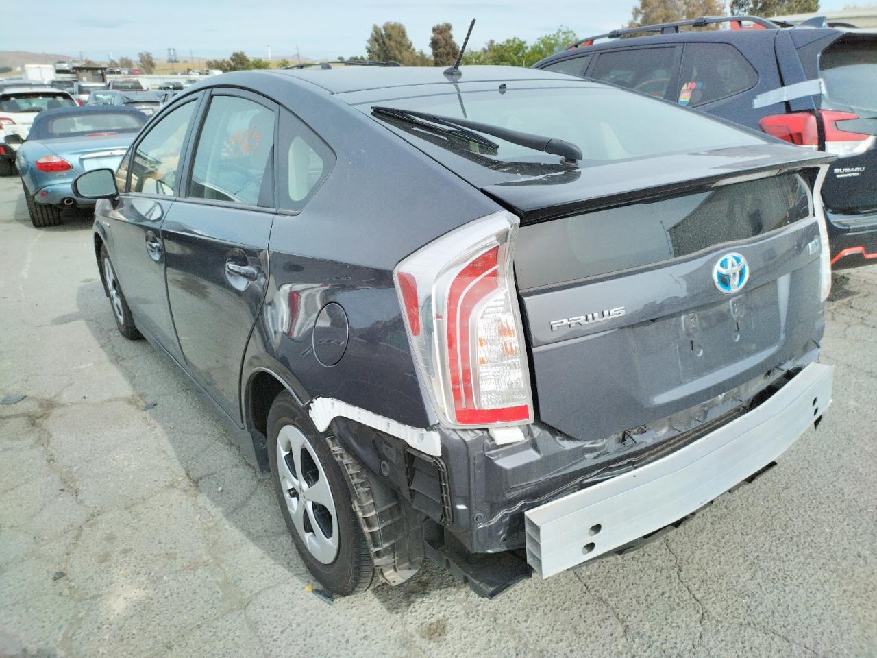 Photo 3 from auction – 2015 TOYOTA PRIUS with VIN JTDKN3DU0F1919363