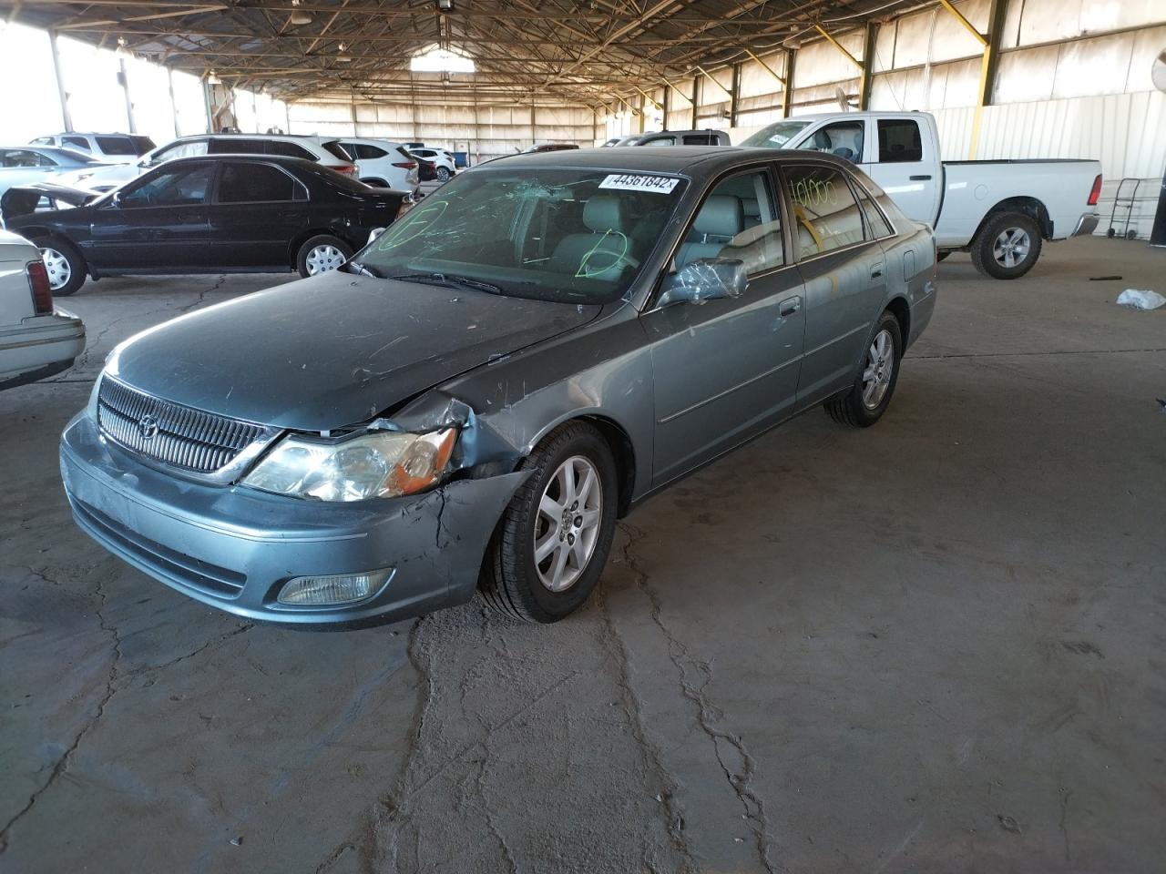 Photo 2 from auction – 2002 TOYOTA AVALON XL with VIN 4T1BF28B32U262174