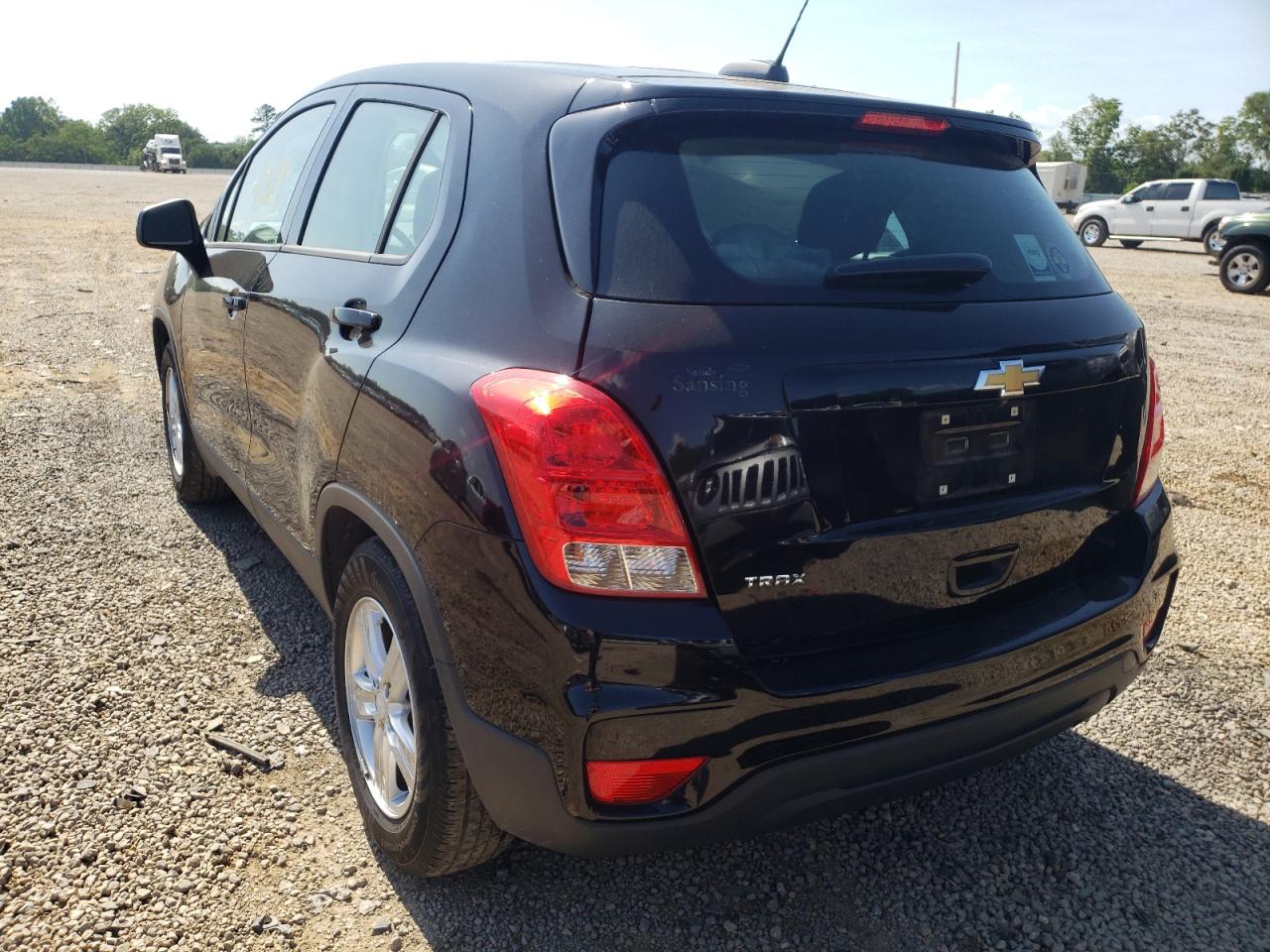 Photo 3 from auction – 2019 CHEVROLET TRAX LS with VIN 3GNCJKSB2KL216630
