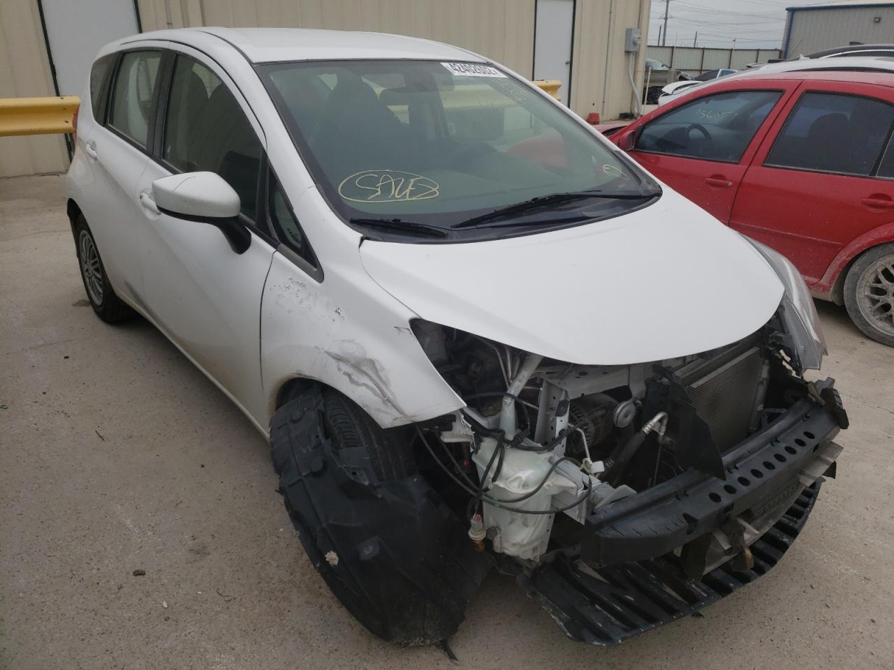 NISSAN VERSA NOTE 2018 with VIN 3N1CE2CP2JL360381 - Photo from auction